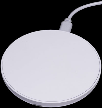 Caricabatterie wireless bianco in plastica