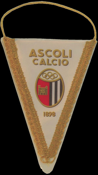 Gagliardetto triangolare